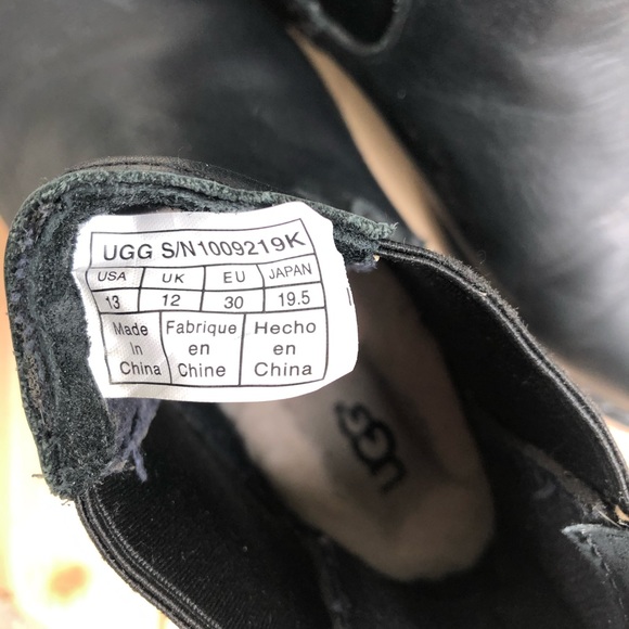 Boys CallumUGG boots EUC - Picture 4 of 4